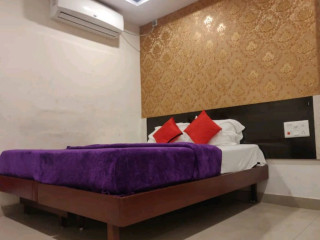 HOTEL-ROOM-HYDERABAD-SINGLE/STANDARD/DELUXE/LUXURY/SUITES