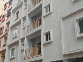 1185 Sq.Ft Flat with 3BHK For Sale in Luxury apartments near Garden City College